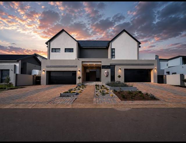 6 BEDROOM HOUSE FOR SALE IN MIDSTREAM HEIGHTS